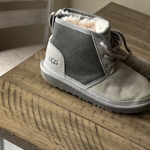 UGG Kids Grey Suede Shearling Lace-Up Boots